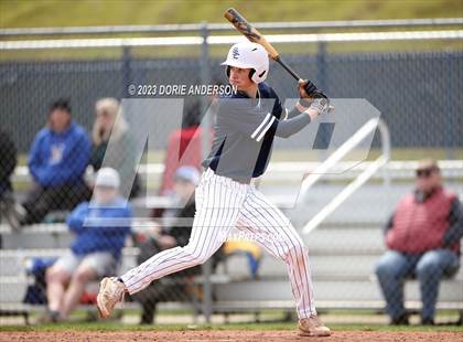 Thumbnail 2 in Del Campo @ Vista del Lago photogallery.