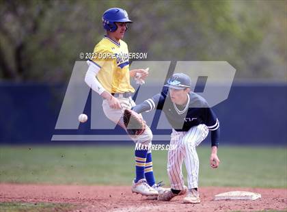 Thumbnail 3 in Del Campo @ Vista del Lago photogallery.