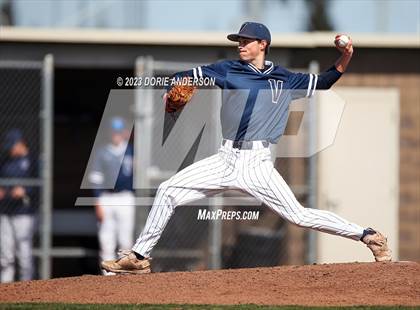 Thumbnail 1 in Del Campo @ Vista del Lago photogallery.
