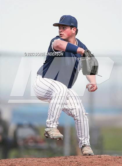 Thumbnail 2 in Del Campo @ Vista del Lago photogallery.