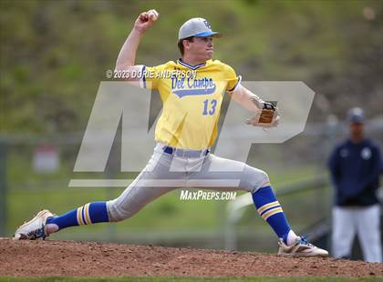 Thumbnail 2 in Del Campo @ Vista del Lago photogallery.