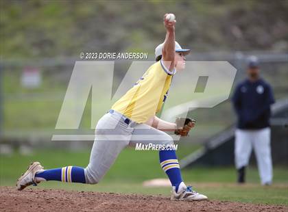 Thumbnail 2 in Del Campo @ Vista del Lago photogallery.