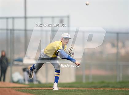 Thumbnail 2 in Del Campo @ Vista del Lago photogallery.