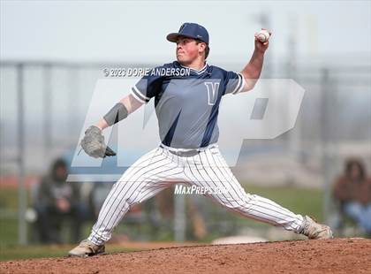 Thumbnail 1 in Del Campo @ Vista del Lago photogallery.