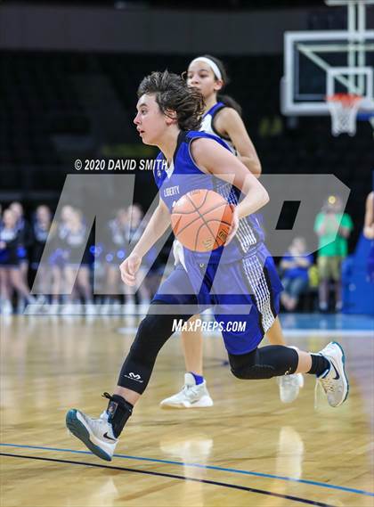 Thumbnail 3 in Liberty vs. Central (MSHSAA Class 5 Sectional) photogallery.