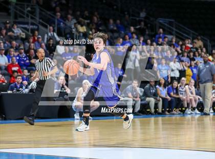 Thumbnail 1 in Liberty vs. Central (MSHSAA Class 5 Sectional) photogallery.