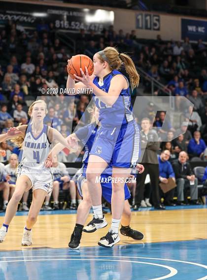 Thumbnail 1 in Liberty vs. Central (MSHSAA Class 5 Sectional) photogallery.