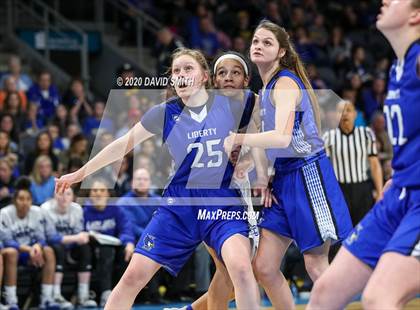 Thumbnail 2 in Liberty vs. Central (MSHSAA Class 5 Sectional) photogallery.