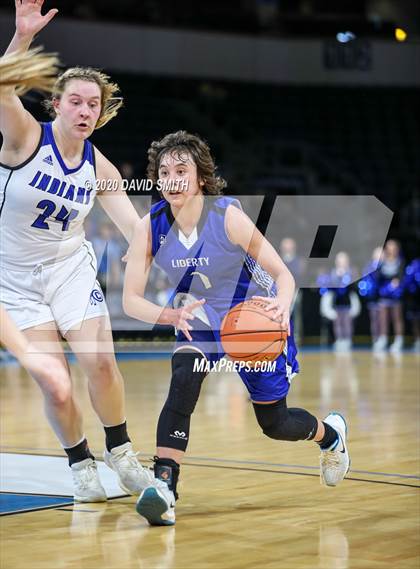 Thumbnail 3 in Liberty vs. Central (MSHSAA Class 5 Sectional) photogallery.