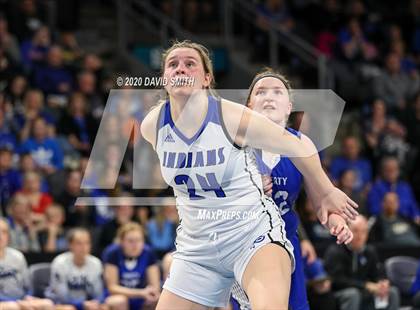 Thumbnail 1 in Liberty vs. Central (MSHSAA Class 5 Sectional) photogallery.