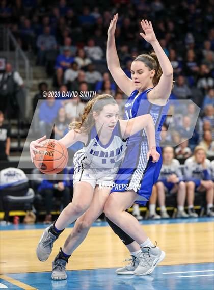 Thumbnail 2 in Liberty vs. Central (MSHSAA Class 5 Sectional) photogallery.