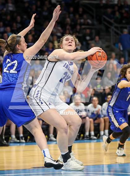 Thumbnail 3 in Liberty vs. Central (MSHSAA Class 5 Sectional) photogallery.