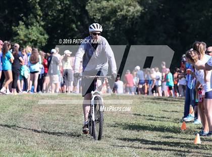 Thumbnail 3 in Monroe Parker Invitational photogallery.