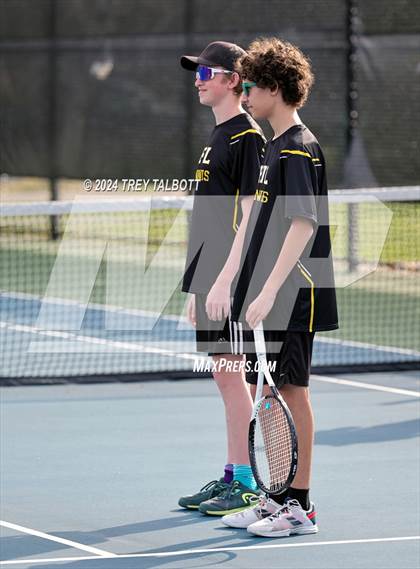 Thumbnail 3 in Gates Chili @ Honeoye Falls-Lima photogallery.