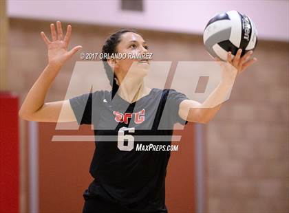 Thumbnail 3 in Santa Fe Christian vs. Del Norte (CIF SDS D1 Final) photogallery.