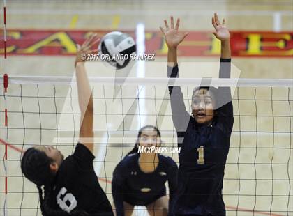 Thumbnail 1 in Santa Fe Christian vs. Del Norte (CIF SDS D1 Final) photogallery.