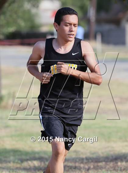 Thumbnail 2 in Uvalde Invitational photogallery.