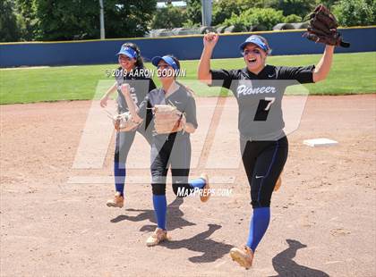 Thumbnail 2 in Hillsdale vs. Pioneer (CIF CCS D2 Final)  photogallery.