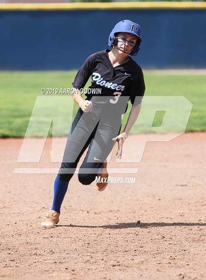 Thumbnail 1 in Hillsdale vs. Pioneer (CIF CCS D2 Final)  photogallery.