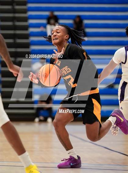 Thumbnail 1 in Evans vs Academy of Richmond County (100 Black Men of Augusta Thanksgiving Classic) photogallery.