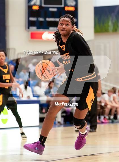Thumbnail 3 in Evans vs Academy of Richmond County (100 Black Men of Augusta Thanksgiving Classic) photogallery.
