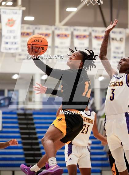 Thumbnail 3 in Evans vs Academy of Richmond County (100 Black Men of Augusta Thanksgiving Classic) photogallery.