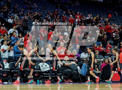 Thumbnail 1 in McFarland vs. Oakland (CIF State D3 Final) photogallery.