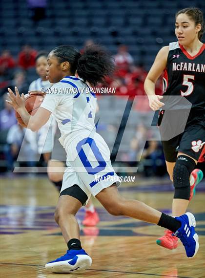 Thumbnail 1 in McFarland vs. Oakland (CIF State D3 Final) photogallery.