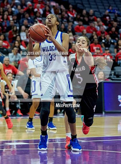 Thumbnail 1 in McFarland vs. Oakland (CIF State D3 Final) photogallery.