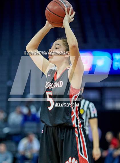 Thumbnail 1 in McFarland vs. Oakland (CIF State D3 Final) photogallery.