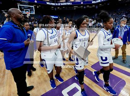 Thumbnail 1 in McFarland vs. Oakland (CIF State D3 Final) photogallery.