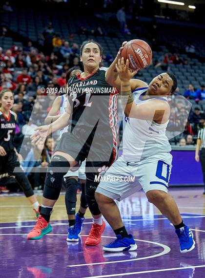Thumbnail 1 in McFarland vs. Oakland (CIF State D3 Final) photogallery.