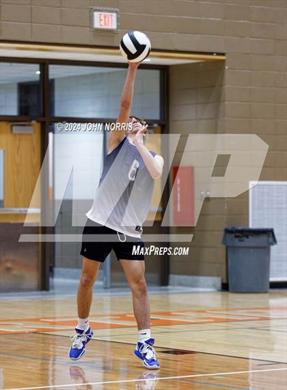 Thumbnail 2 in Woodlan @ Fort Wayne Northrop photogallery.