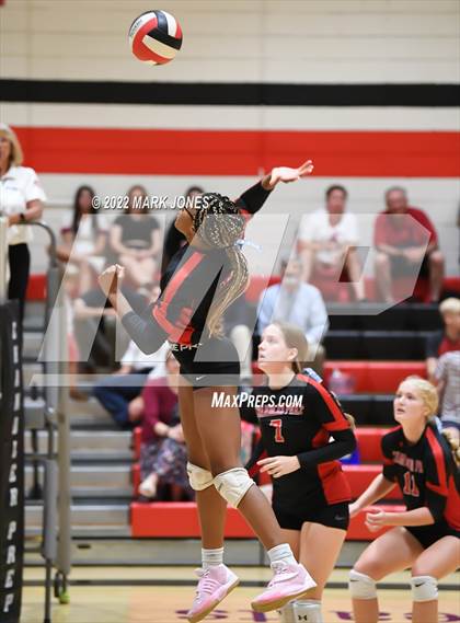 Thumbnail 2 in St. Augustine Catholic @ Chandler Prep photogallery.