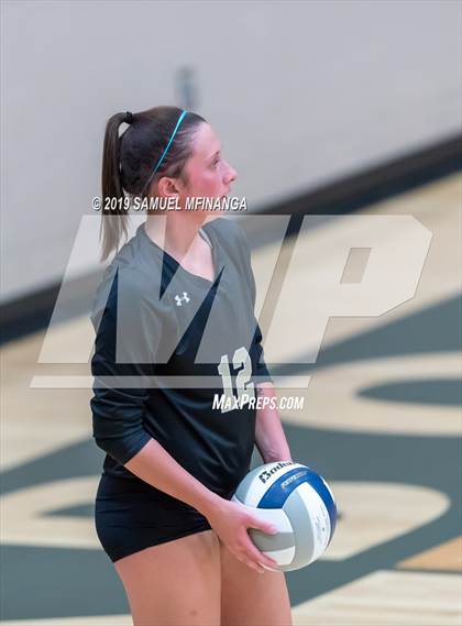 Thumbnail 1 in Lincoln Southeast vs. Norfolk photogallery.