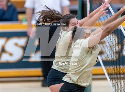 Thumbnail 3 in Lincoln Southeast vs. Norfolk photogallery.