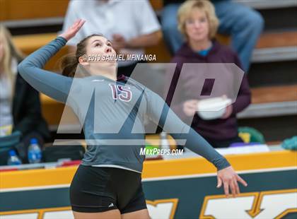 Thumbnail 2 in Lincoln Southeast vs. Norfolk photogallery.