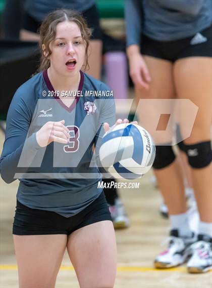 Thumbnail 2 in Lincoln Southeast vs. Norfolk photogallery.