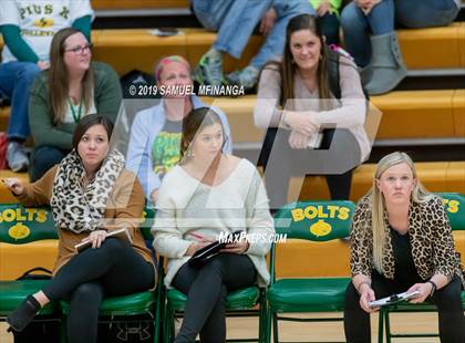 Thumbnail 2 in Lincoln Southeast vs. Norfolk photogallery.
