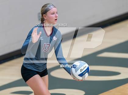Thumbnail 3 in Lincoln Southeast vs. Norfolk photogallery.