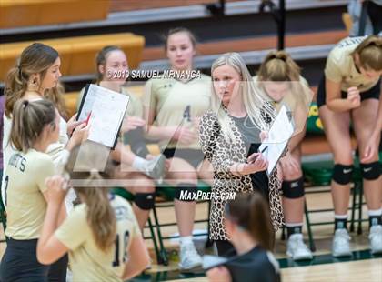 Thumbnail 1 in Lincoln Southeast vs. Norfolk photogallery.
