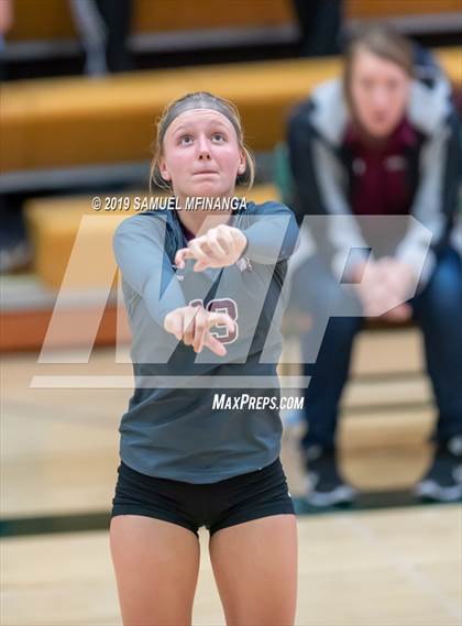 Thumbnail 3 in Lincoln Southeast vs. Norfolk photogallery.
