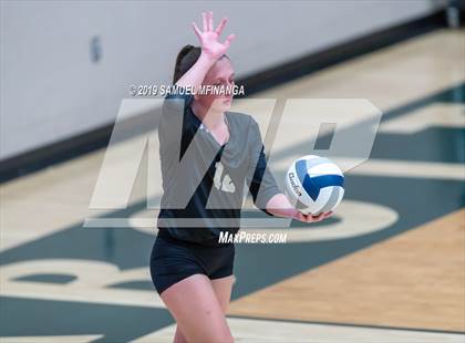 Thumbnail 3 in Lincoln Southeast vs. Norfolk photogallery.
