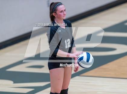 Thumbnail 2 in Lincoln Southeast vs. Norfolk photogallery.