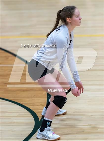 Thumbnail 3 in Lincoln Southeast vs. Norfolk photogallery.