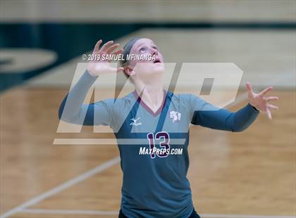 Thumbnail 2 in Lincoln Southeast vs. Norfolk photogallery.