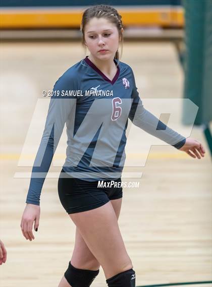 Thumbnail 1 in Lincoln Southeast vs. Norfolk photogallery.