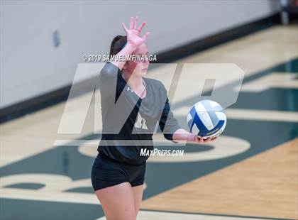 Thumbnail 2 in Lincoln Southeast vs. Norfolk photogallery.