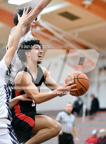 Thumbnail 1 in Bella Vista vs. Vista del Lago (Tiger Classic) photogallery.