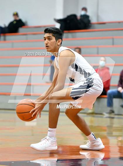 Thumbnail 3 in Bella Vista vs. Vista del Lago (Tiger Classic) photogallery.
